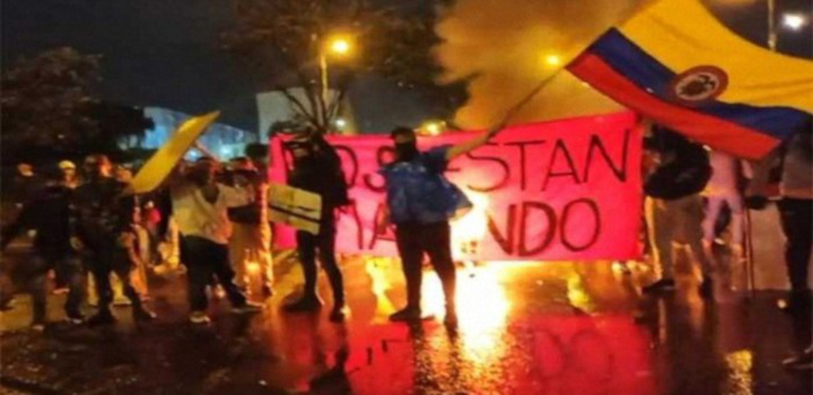 Denunciano una notte di terrore in Colombia per la repressione della polizia